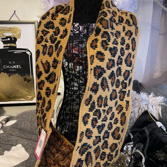 Betsey johnson  Leopard /cheetah /animal print knit scarf nwt - Picture 3 of 14